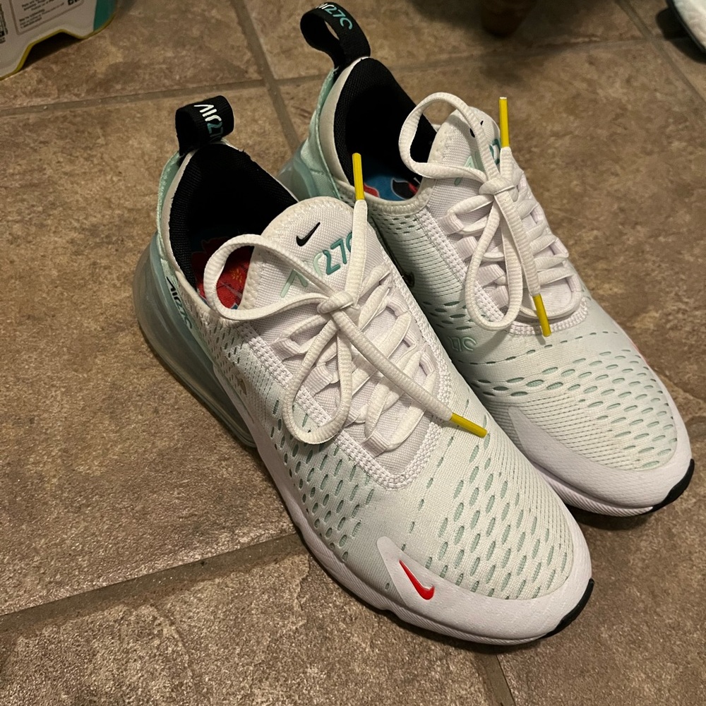 Nike Air Max 270